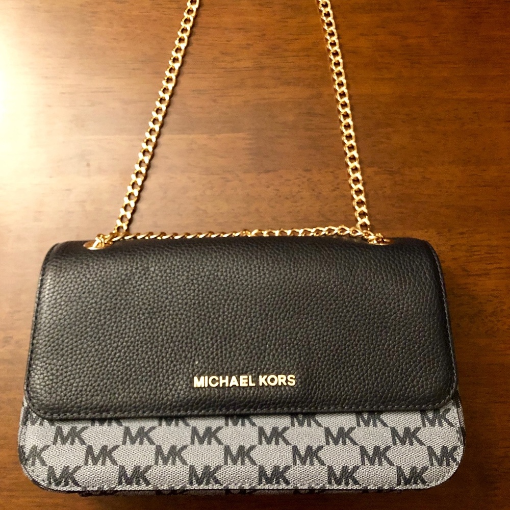 Michael Kors navy purse